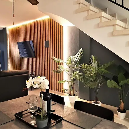 H&o Royal Lovely Apartment! Apartamento