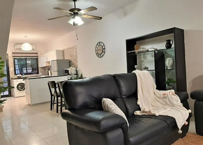 H&o Royal Lovely Apartment!