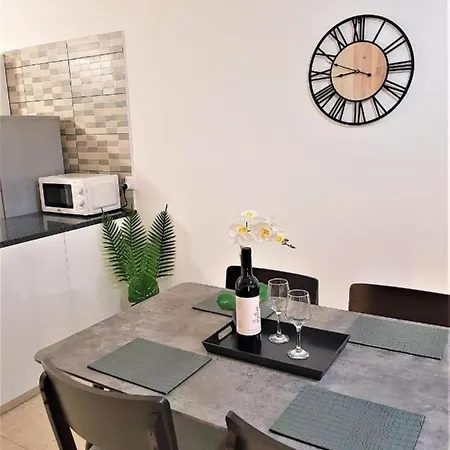 H&o Royal Lovely Apartment! Appartamento Paphos