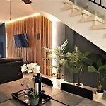 H&o Royal Lovely Apartment! アパート